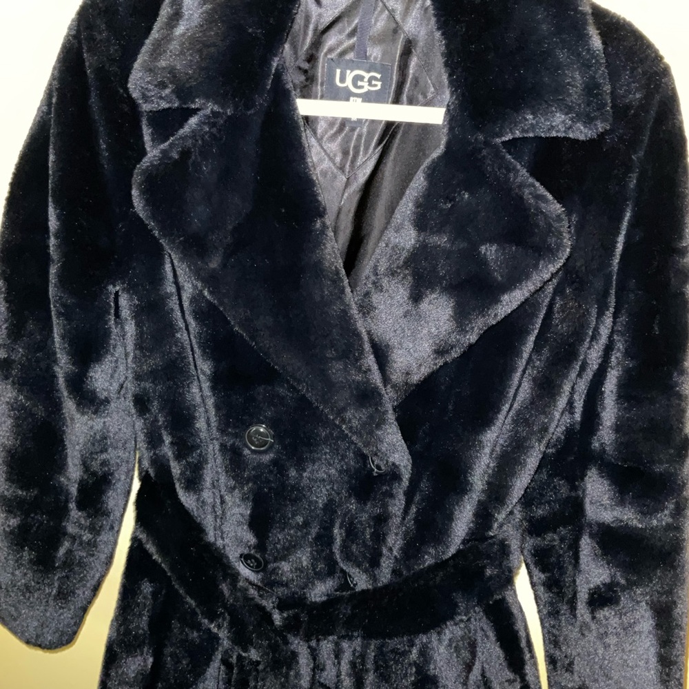 UGG Midnight Black Plush Robe - Picture 4 of 8